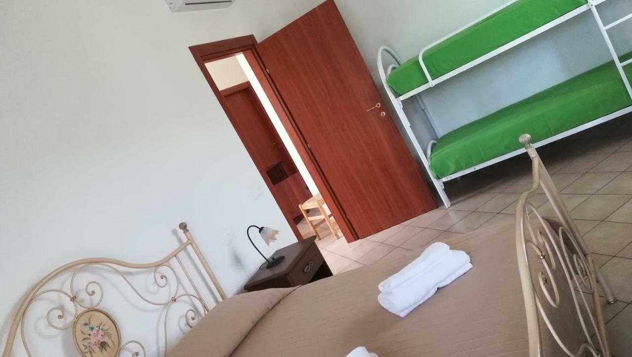 Villa Agriturismo Le Pagliere Da Valentino à Villa Santa Maria  Extérieur photo